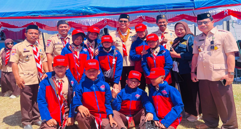 Bangga Karakter Pramuka, Ka Kwarcab Lepas Perwakilan MTsN 4 Bulukumba Ke Jambore Nasional XII