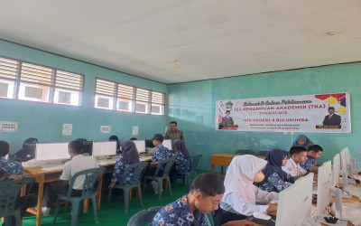 Kamad Pantau Langsung Pelaksanaan Ujian Praktek di MTsN 4 Bulukumba